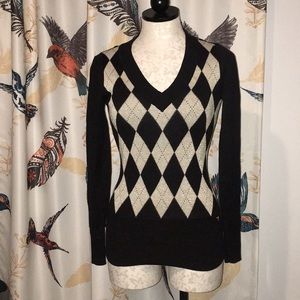 Guess sweater size small
